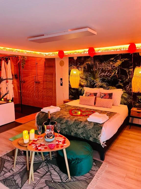 Loveroom Jungle Love proche Disneyland Paris