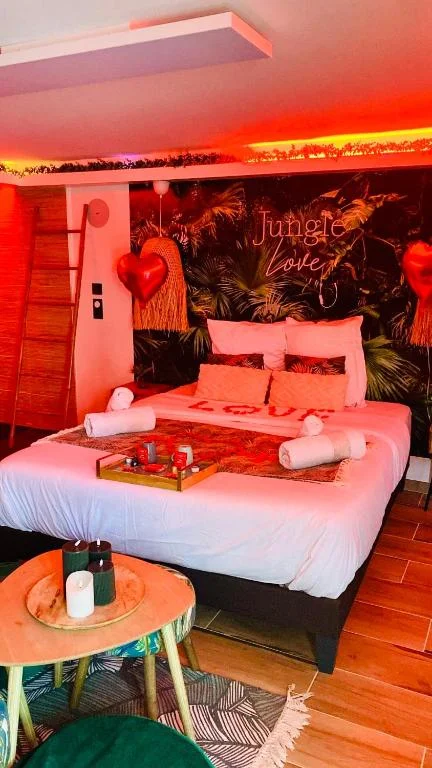 Loveroom Jungle Love proche Disneyland Paris