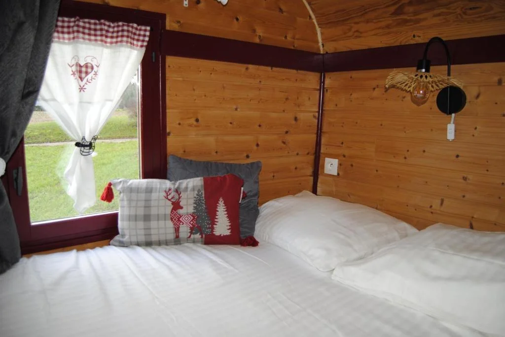 Séjour à La roulotte belle fleur à Saint-Nabord — photo 2