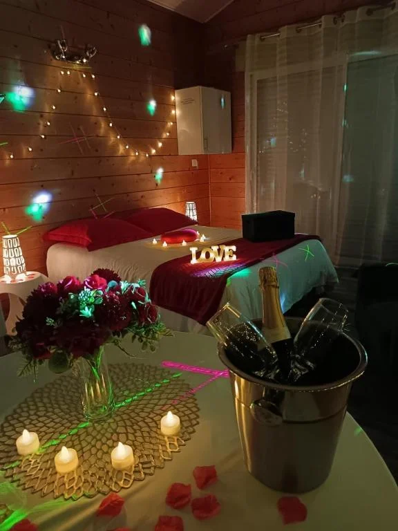 Séjour romantique pour deux en gîte avec ambiance Love Room