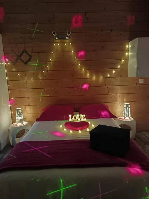 Séjour romantique pour deux en gîte avec ambiance Love Room — photo 2