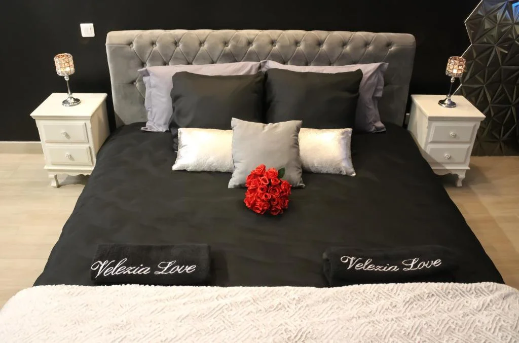 Velezia LOVE — photo 2