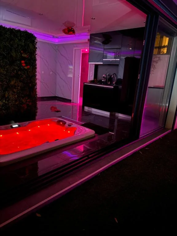 Love Room Romantique