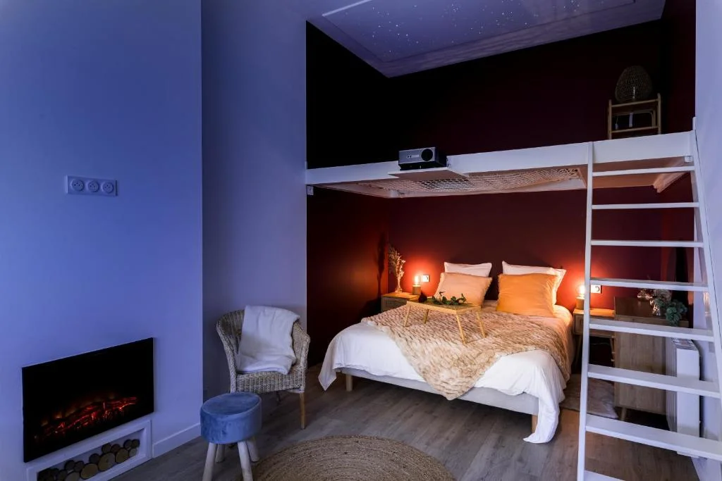 Suite Évasion Céleste à Saint-Étienne | Séjour Romantique et Détente — photo 2