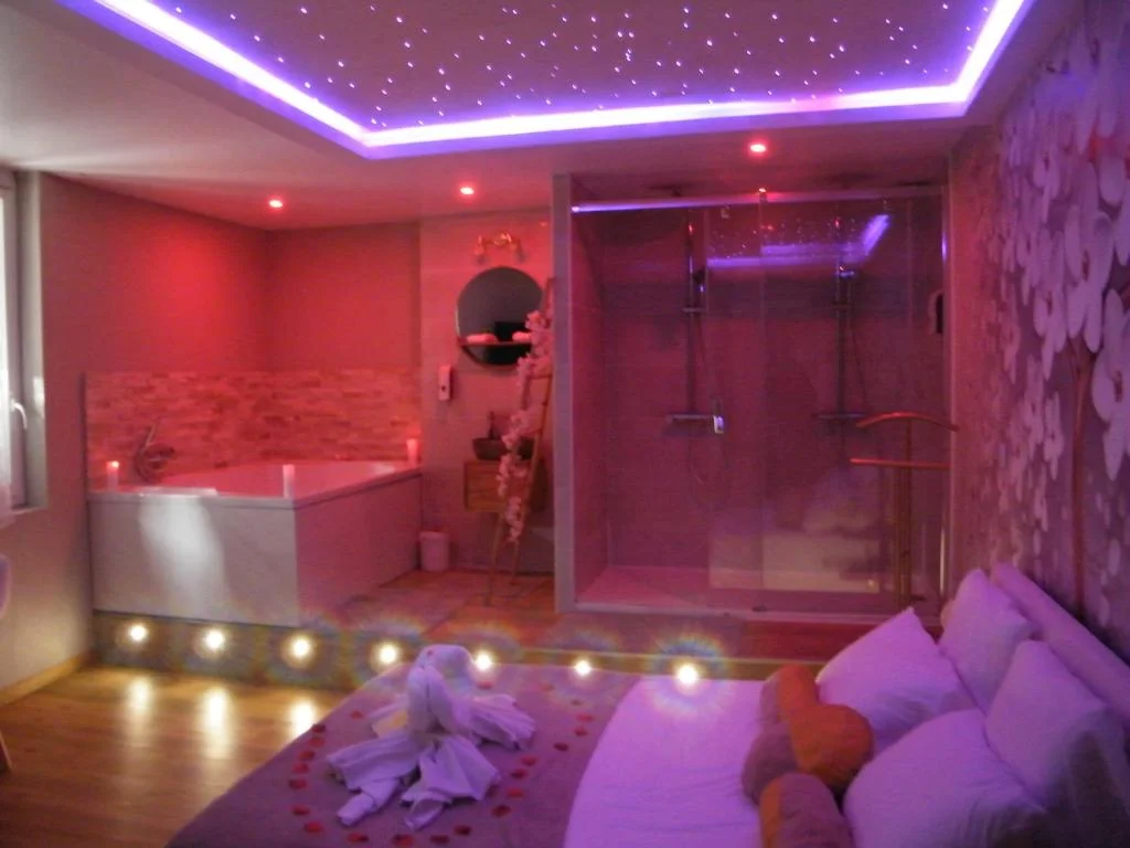 Studio Love Spa Baignoire XXL Port Vieux La Ciotat