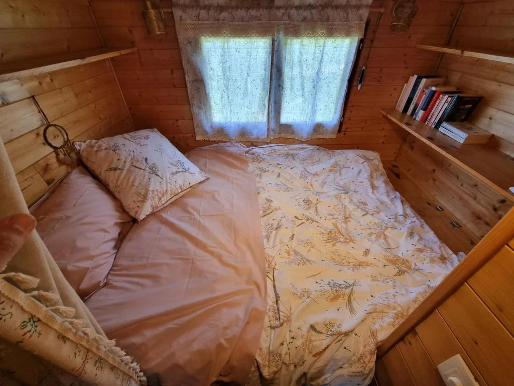 Roulotte champêtre à Rochefort-Samson : escapade — photo 2