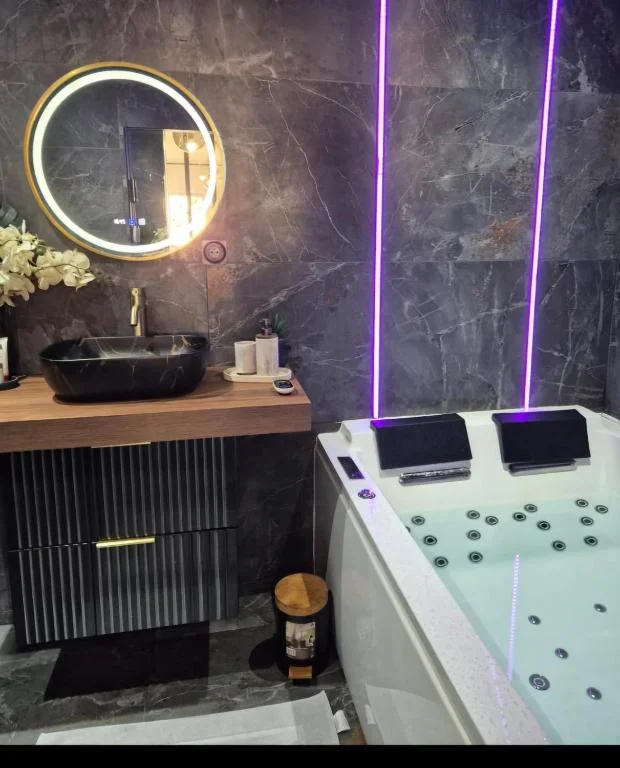 La Petite Suite avec SPA à Brest