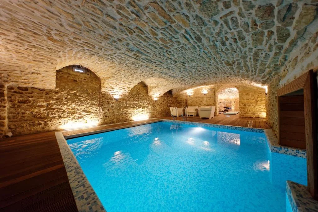 L'HOTEL PARTICULIER