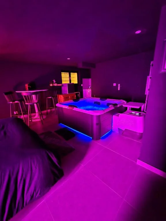 Love room Chambre Baroque — photo 2