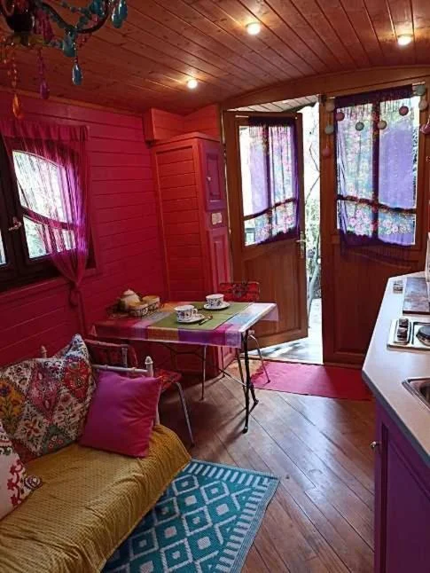 Roulotte des Alpilles : Séjour à Maussane-les-Alpilles